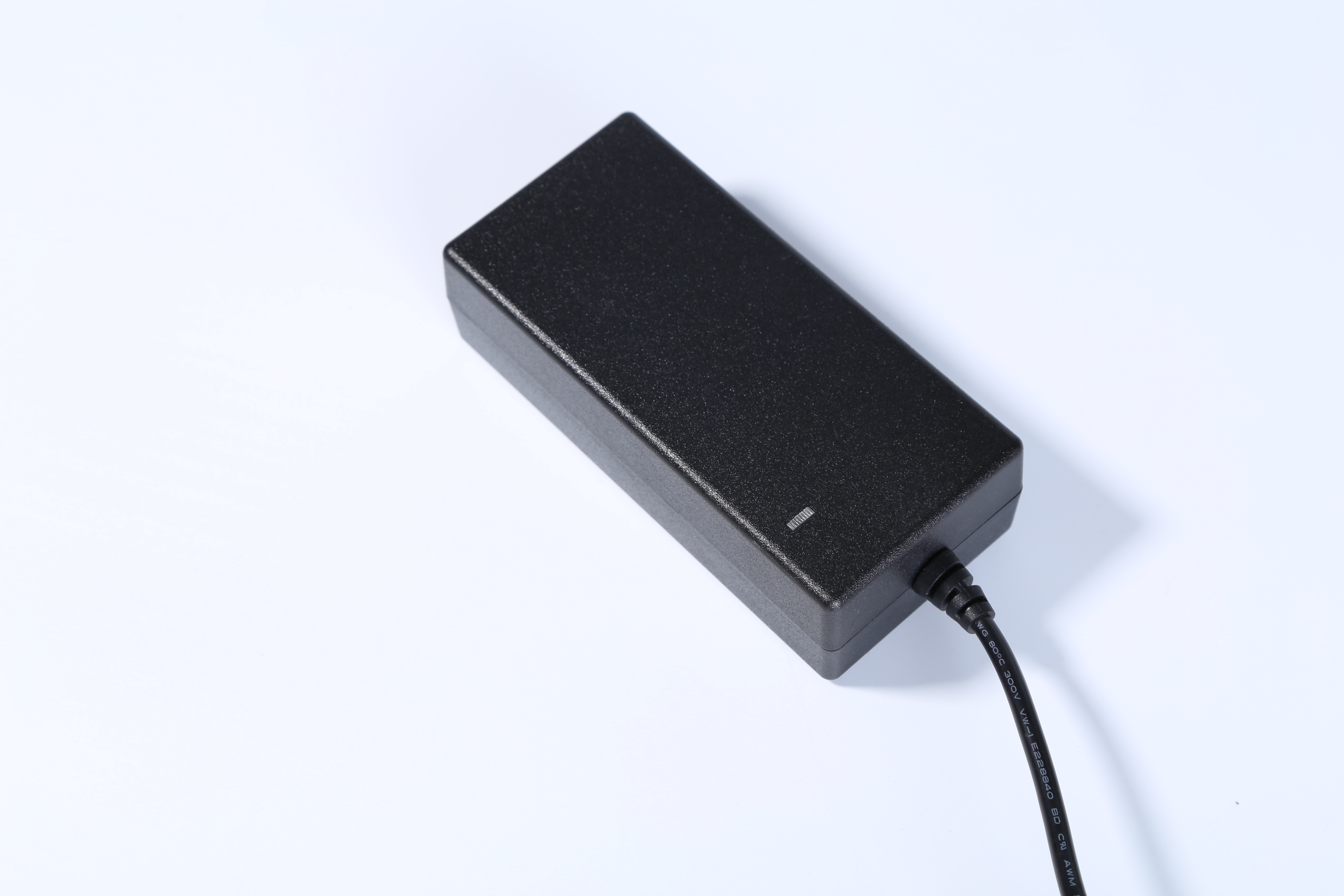 MX72Z-1205000型號12v5a 中規(guī)電源適配器3c認(rèn)證