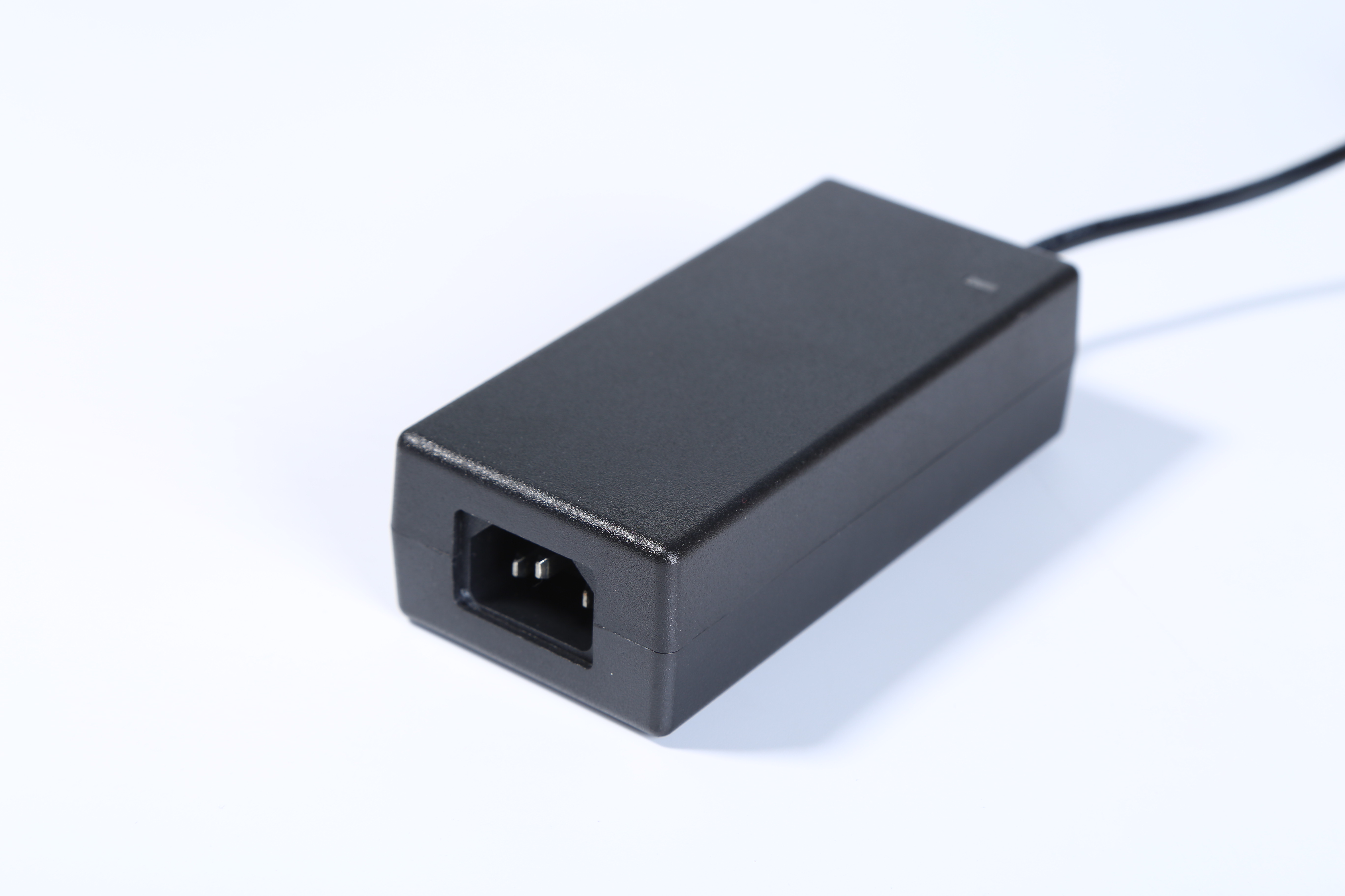 MX72Z-1604000型號16v4a英規(guī)電源適配器 ce認證