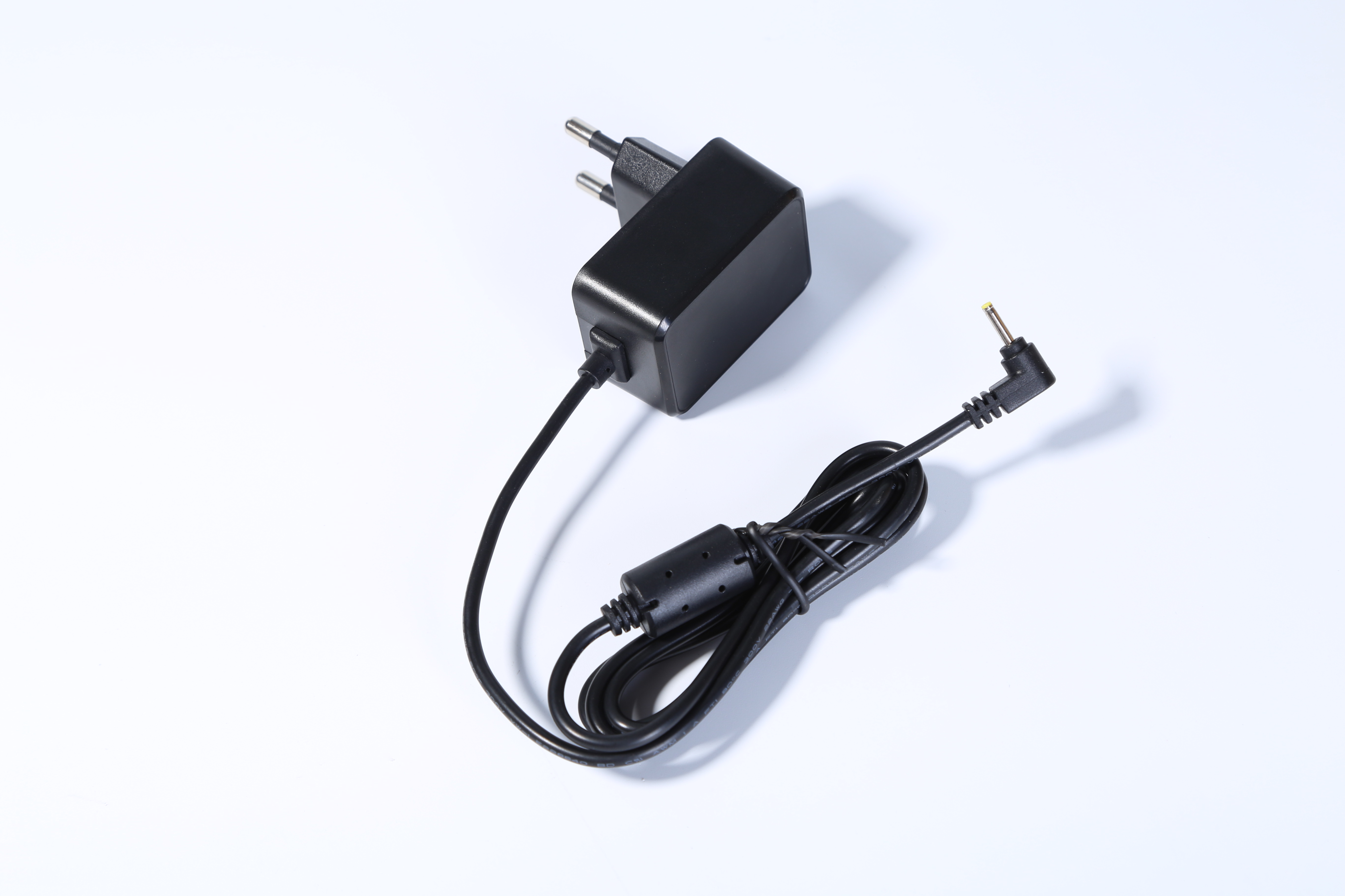 MX15w-0502500型號(hào)5v2.5a俄羅斯電源適配器 eac認(rèn)證