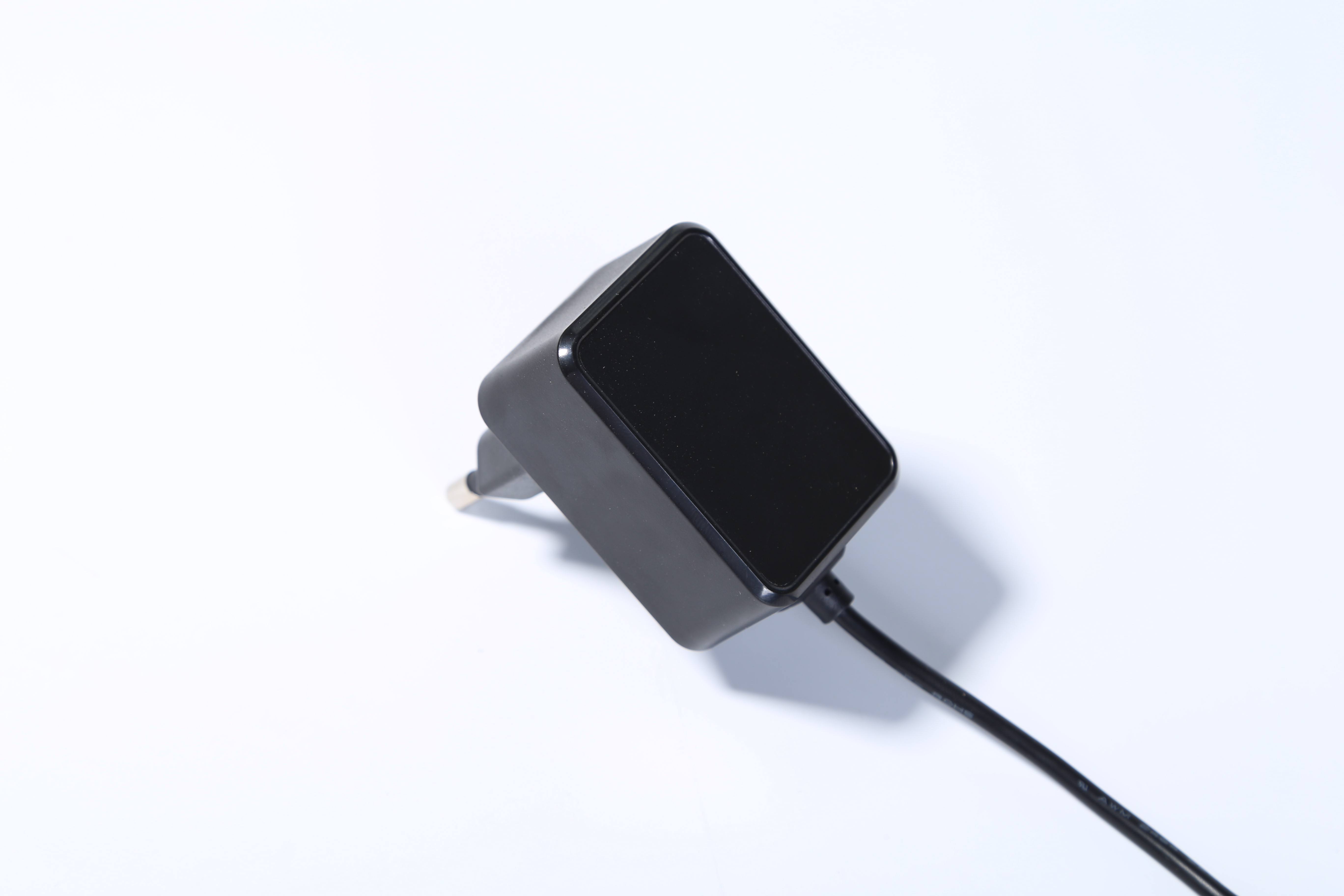 MX15w-0502500型號(hào)5v2.5a俄羅斯電源適配器 eac認(rèn)證