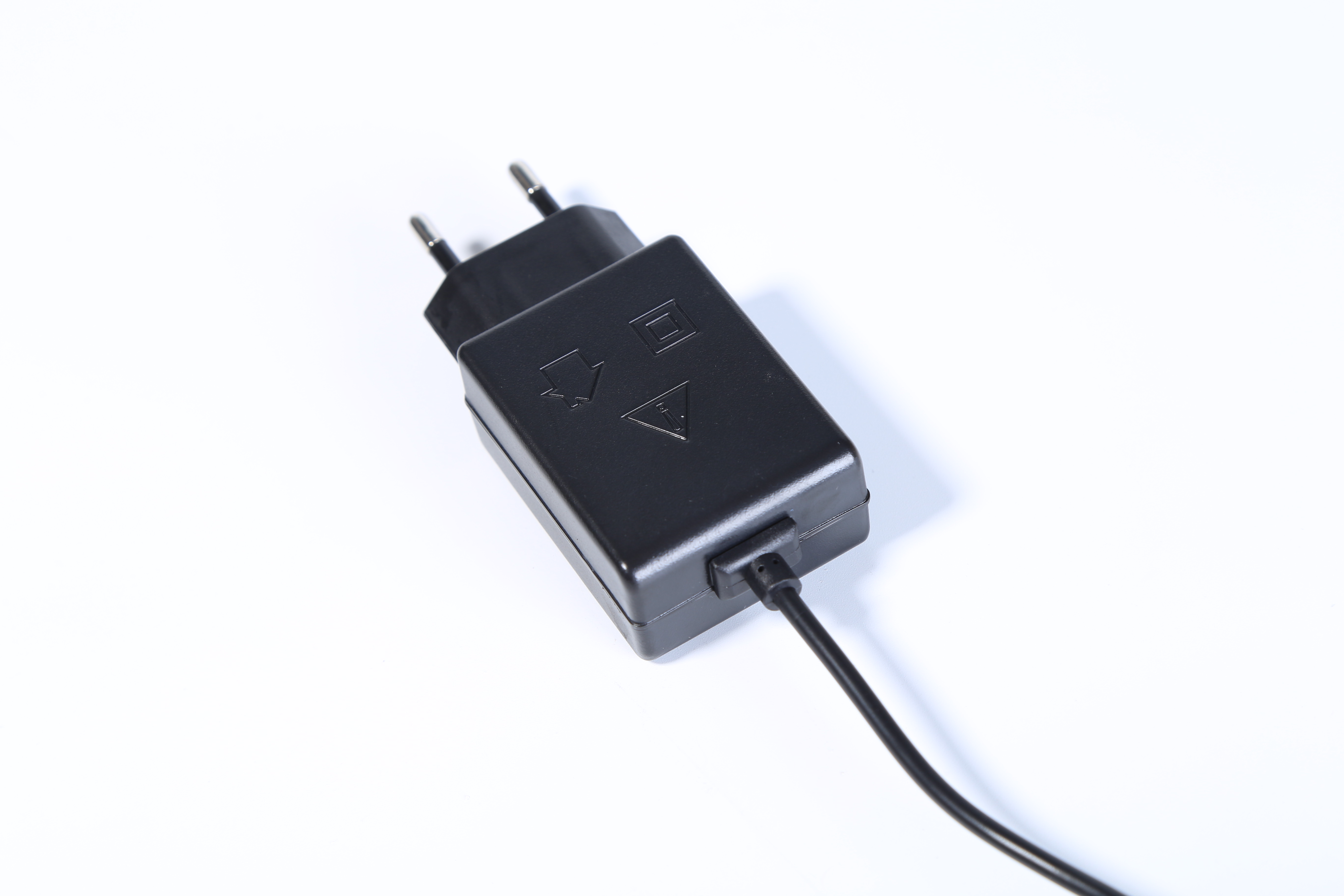 MX15w-0502100型號(hào)5v2.1a俄羅斯電源適配器 eac認(rèn)證