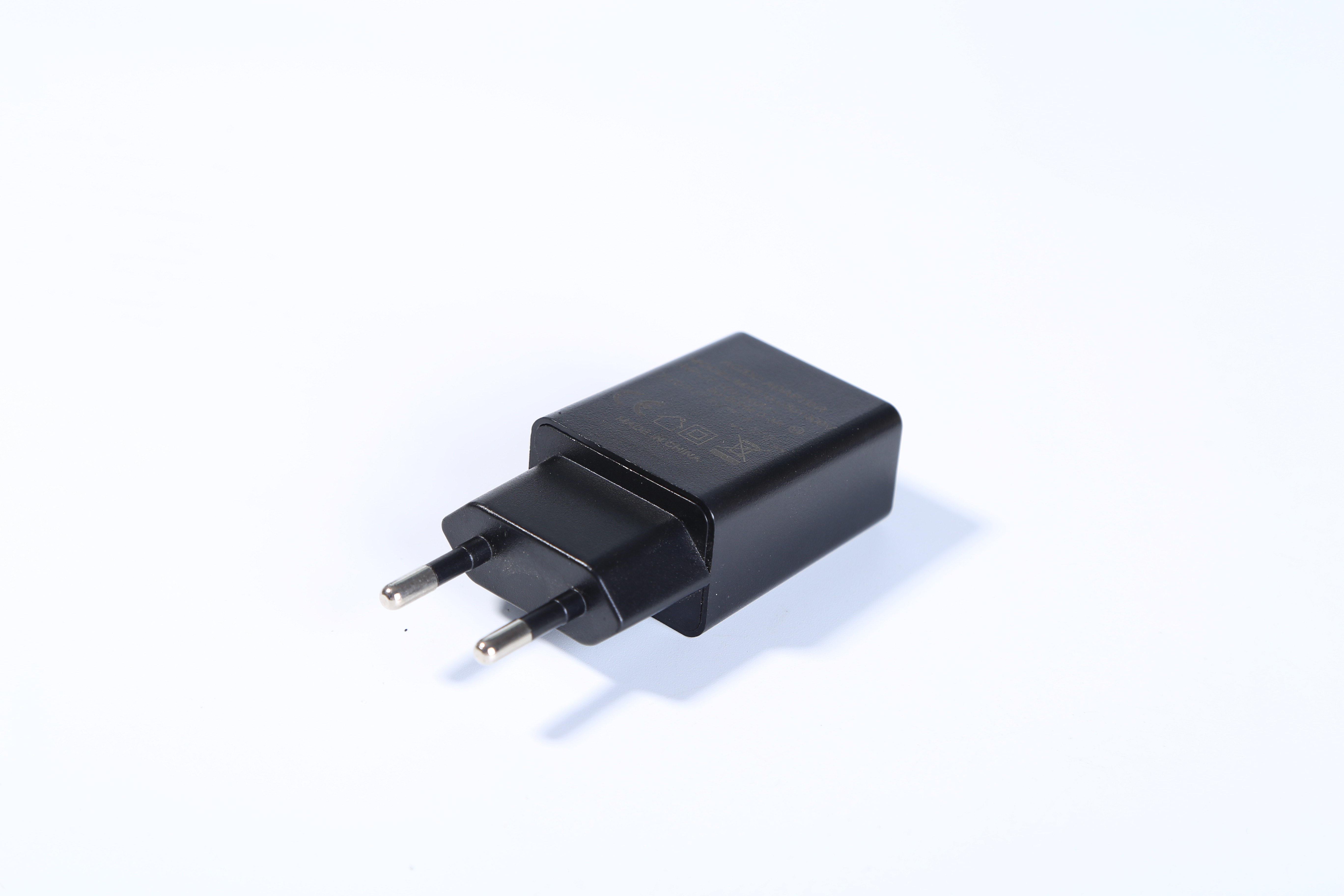 MX510-0500500型號(hào)5v0.5a歐規(guī)電源適配器 ce認(rèn)證