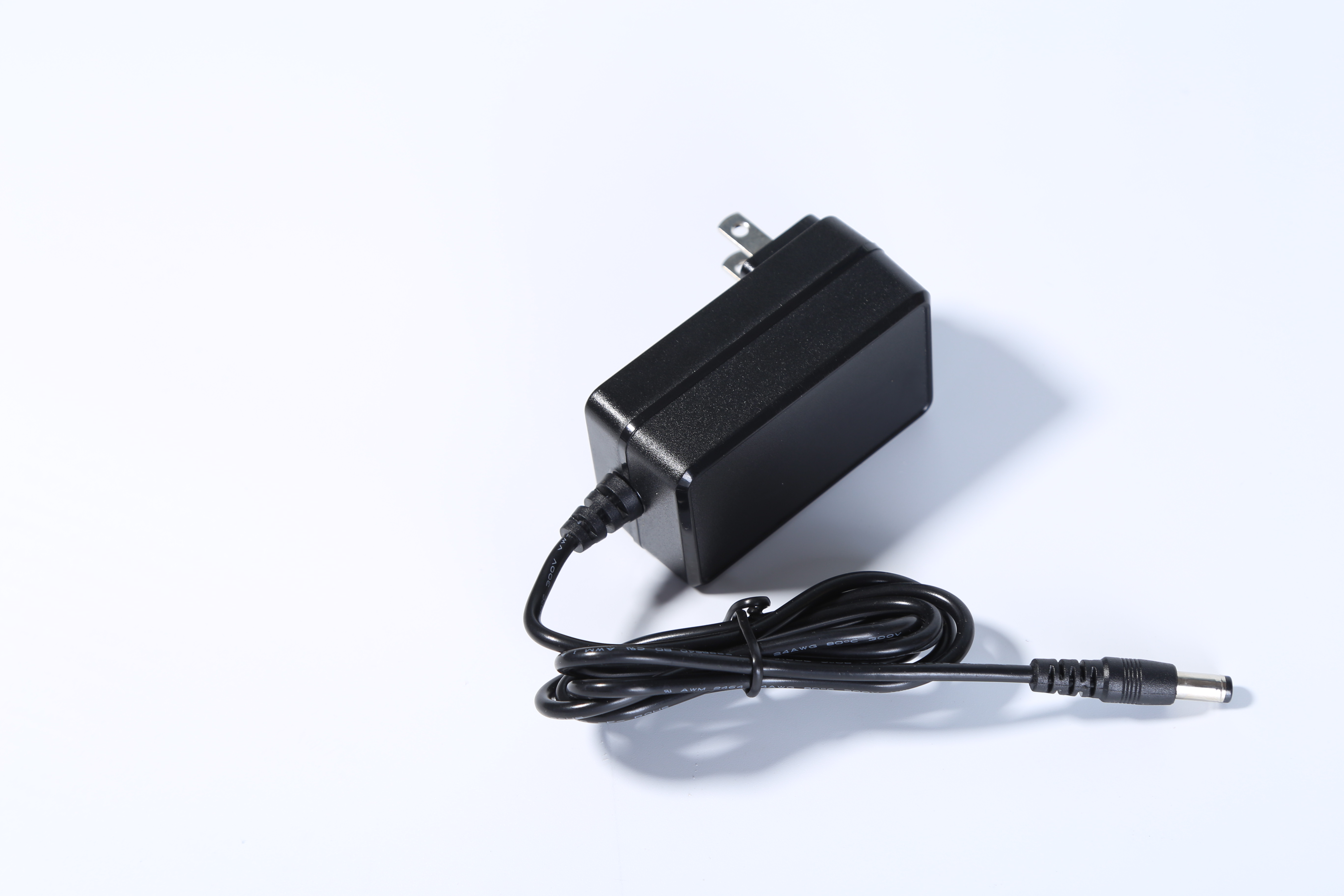 MX24W系列19v1a日規(guī)電源適配器 pse認(rèn)證